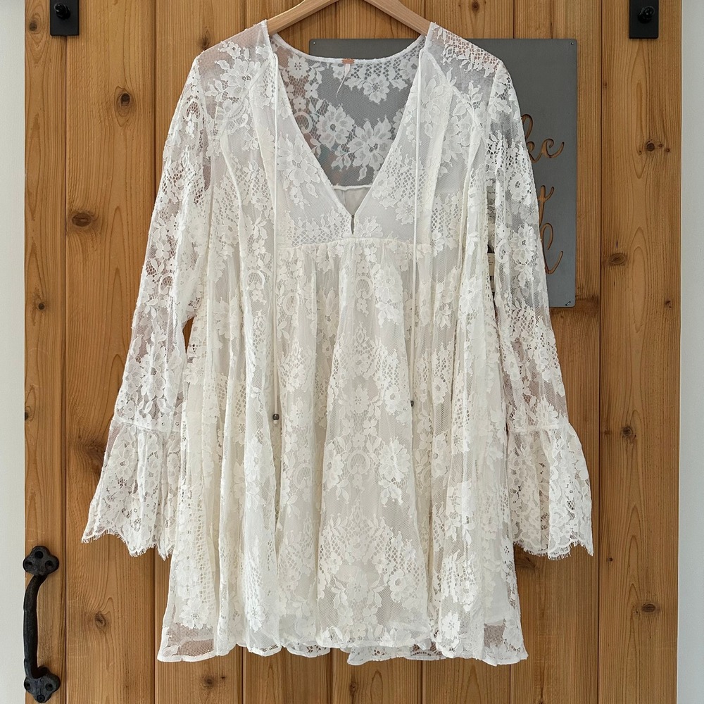 Free People Aurelia Lace Mini Dress in Ivory Size Medium - Picture 3 of 12